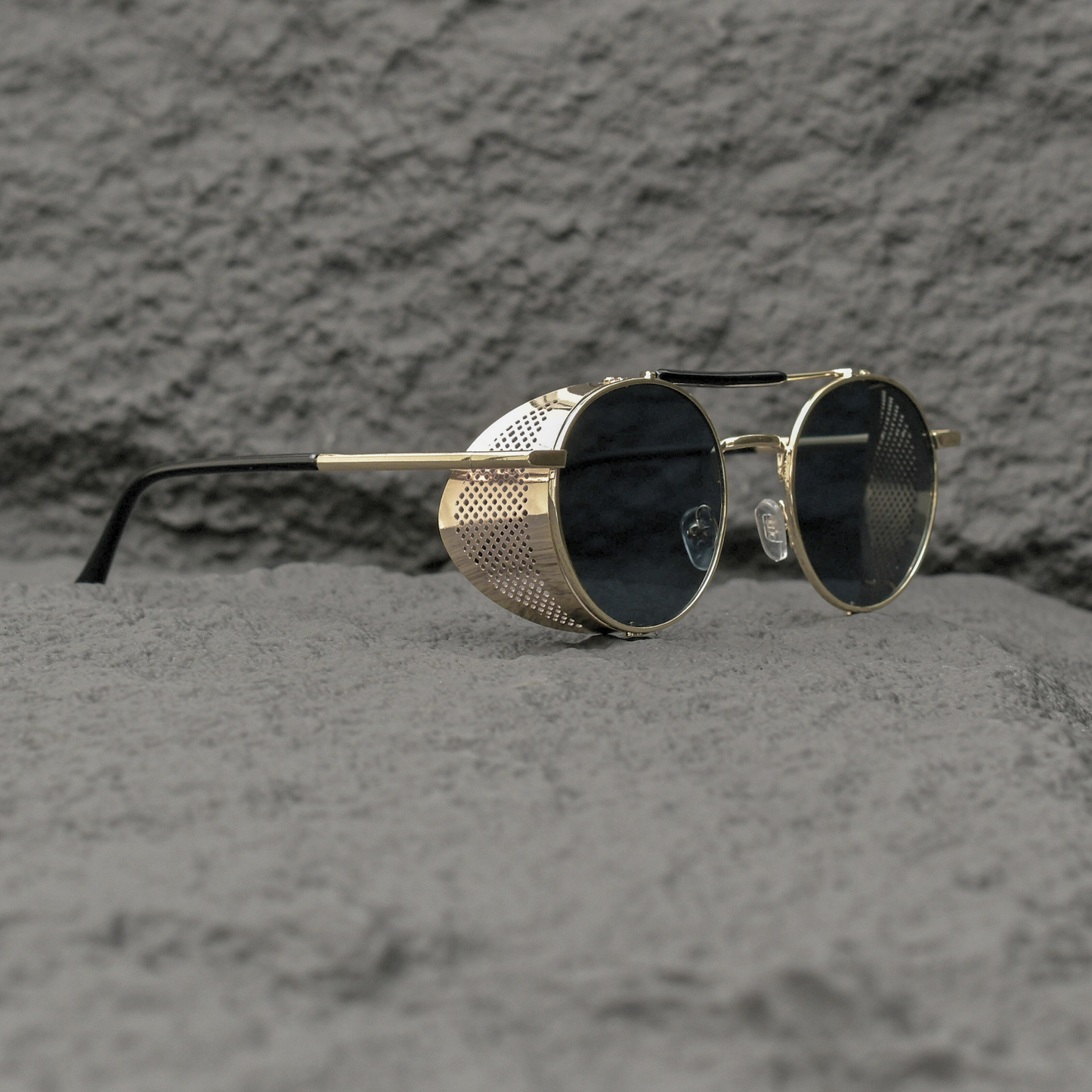 Retro Steampunk Side-Shield Round Sunglasses