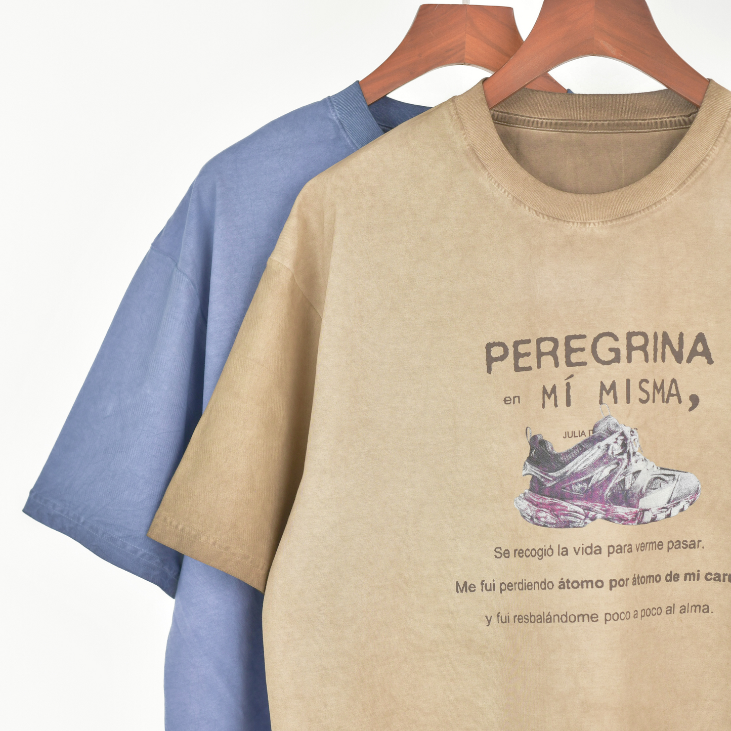 Peregrina Graphic Washed T-shirt