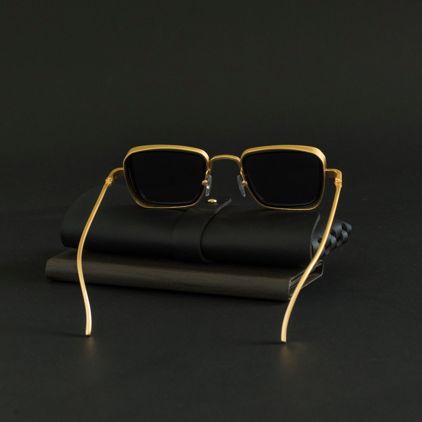 Classic Style Solid Color Ac Square Full Frame Men's Sunglasses
Beach Collection