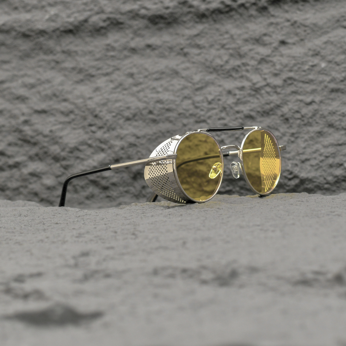 Retro Steampunk Side-Shield Round Sunglasses