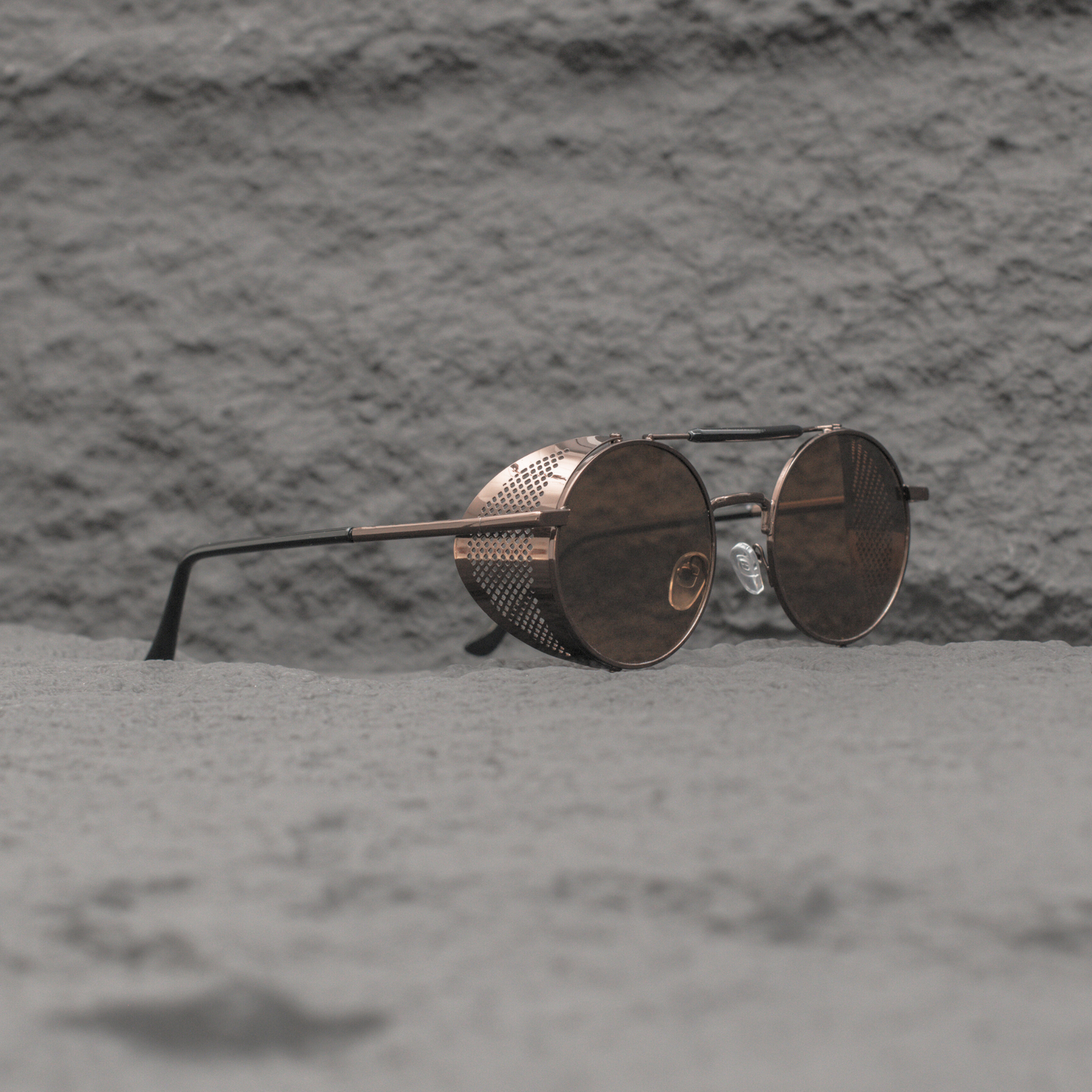 Retro Steampunk Side-Shield Round Sunglasses