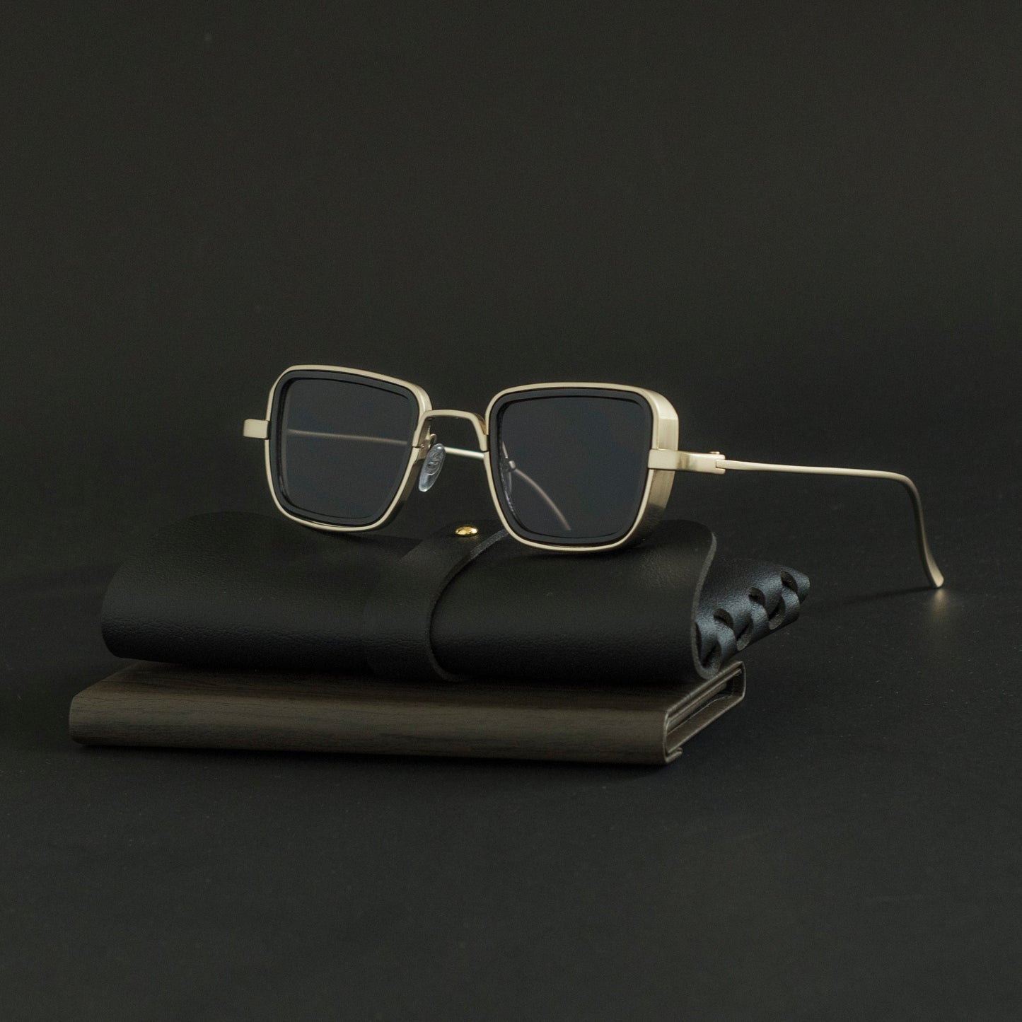 Classic Style Solid Color Ac Square Full Frame Men's Sunglasses
Beach Collection