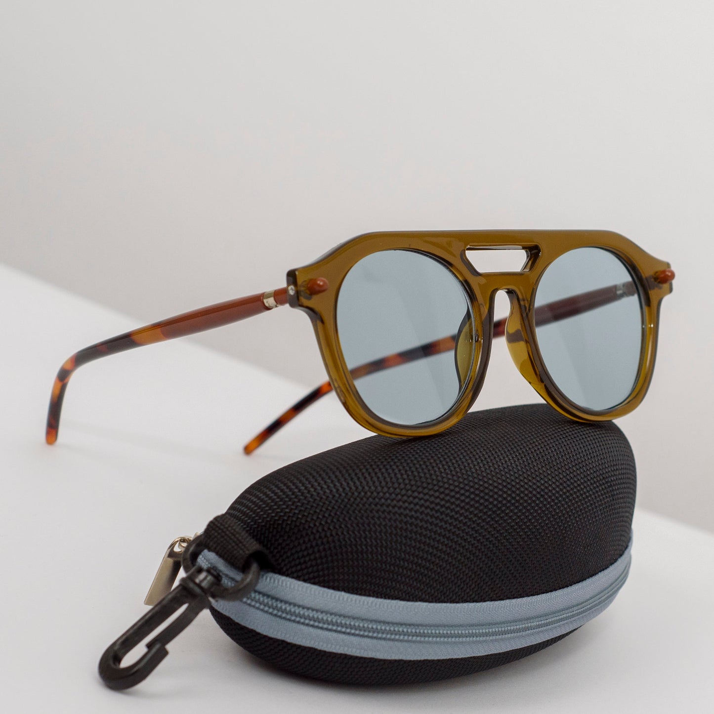 Men Tinted Lens Retro Avaitor Fashion Sunglasses