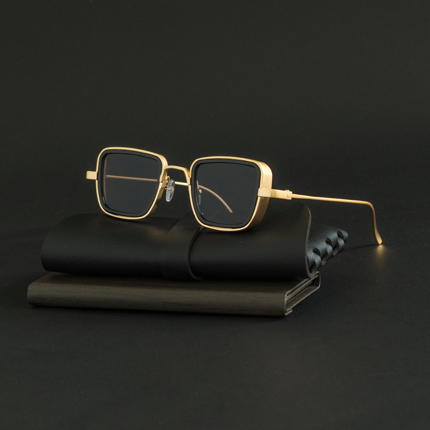 Classic Style Solid Color Ac Square Full Frame Men's Sunglasses
Beach Collection