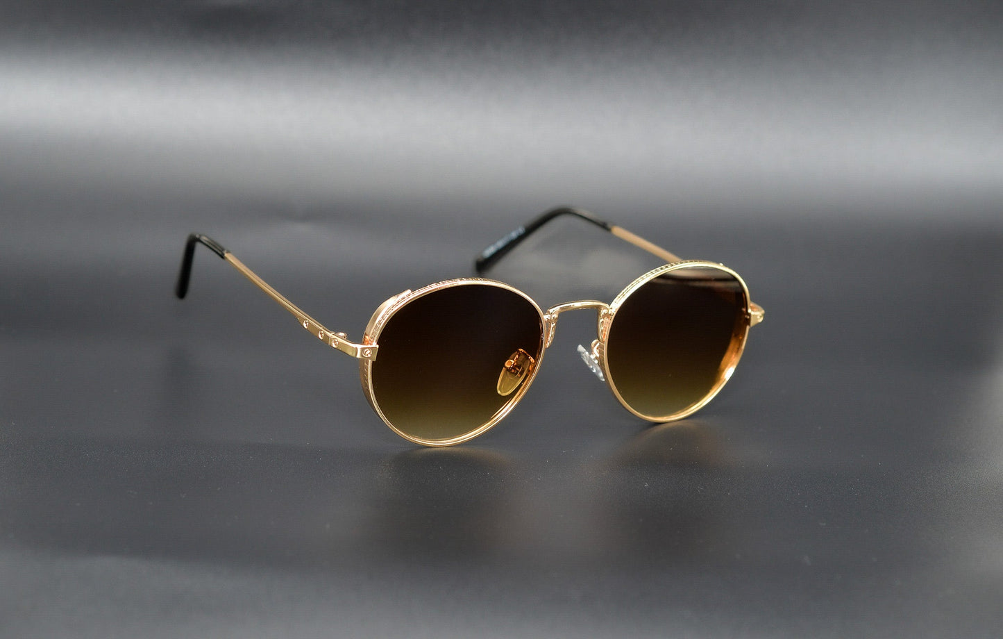 Round Classic Frame Sunglasses
