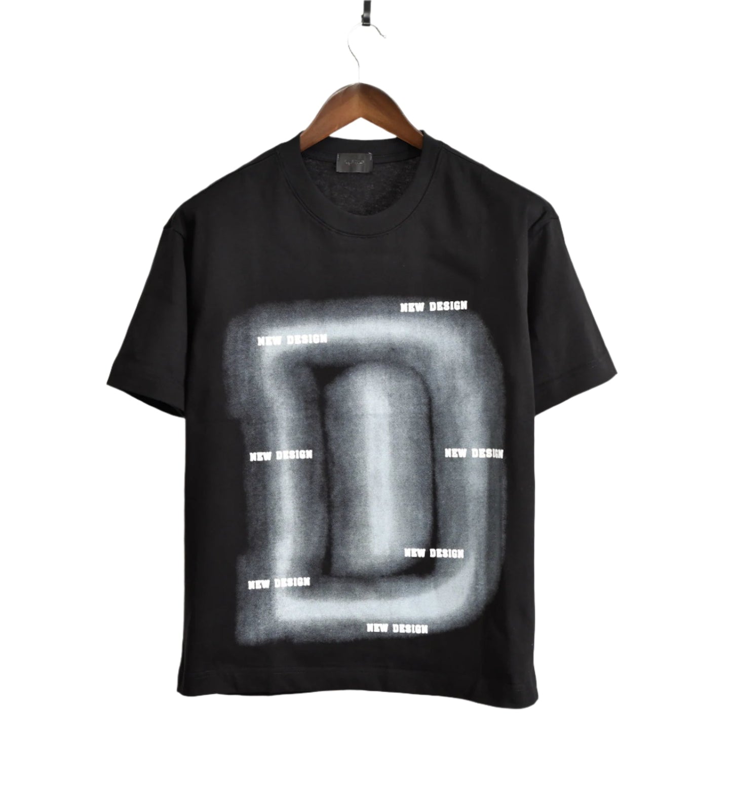 Men’s Letter “D” Graphic Design T-Shirt